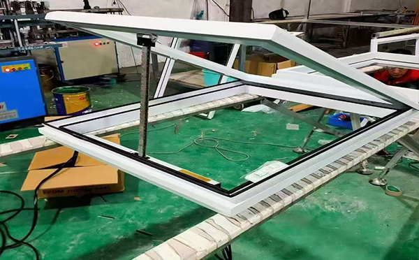 某地下车库出入口海西直辖排烟窗配置工程